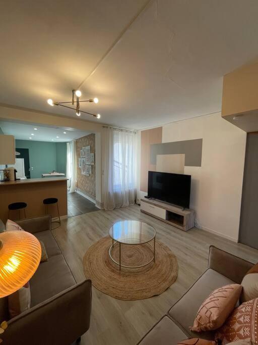 Appartement Spacieux A Deux Pas Du Centre Реймс Экстерьер фото